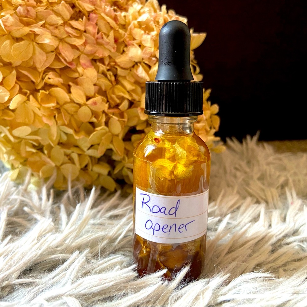 Road Opener Conjure Oil 1 oz